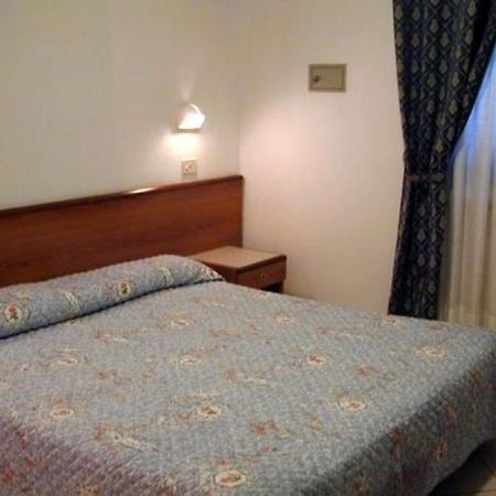 Hotel Astoria Виареджо Экстерьер фото