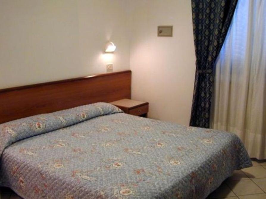 Hotel Astoria Виареджо Экстерьер фото
