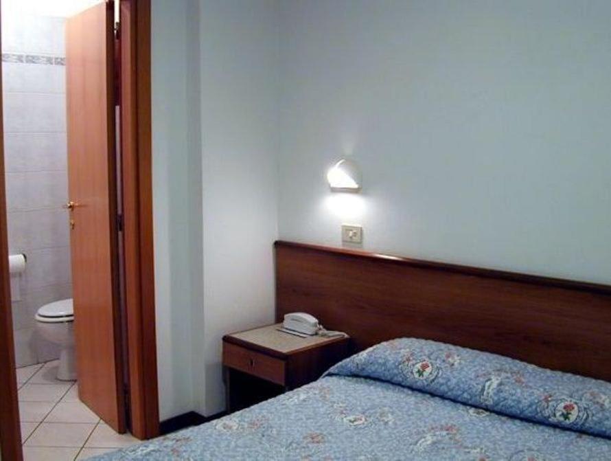 Hotel Astoria Виареджо Экстерьер фото